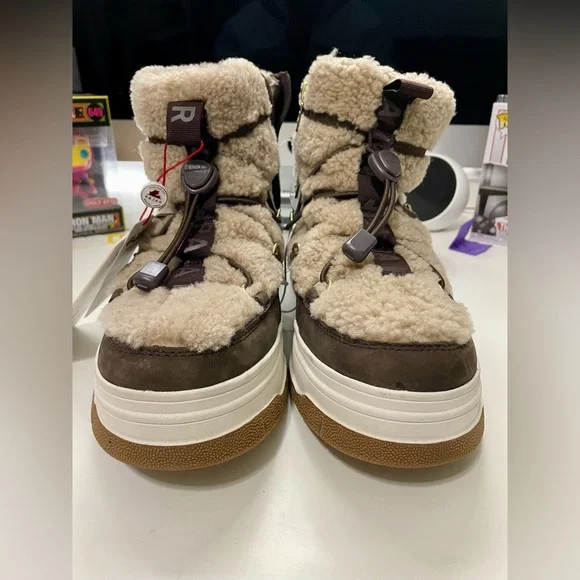 Pajar Janie Waterproof Cold Weather Made In Canada Women's Size 10 Pull On Boot - Picture 3 of 10